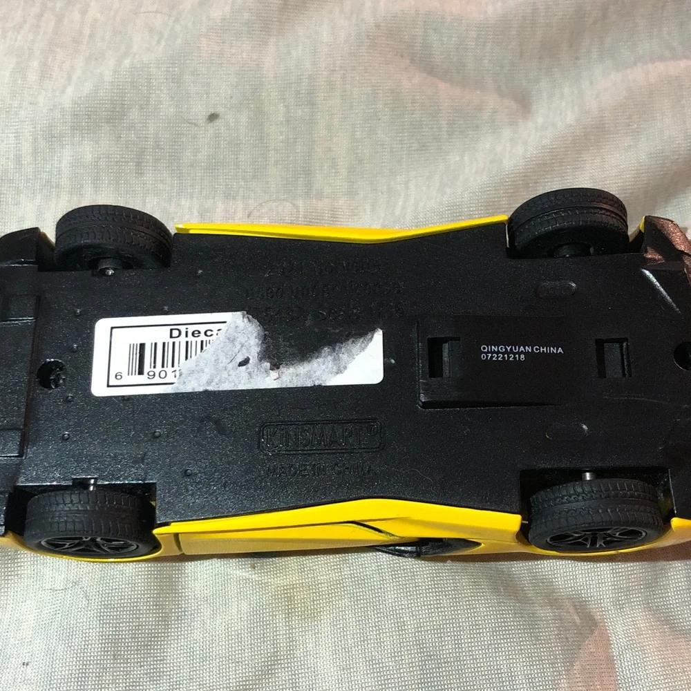 2020 Pull Back Action Corvette Toy Car